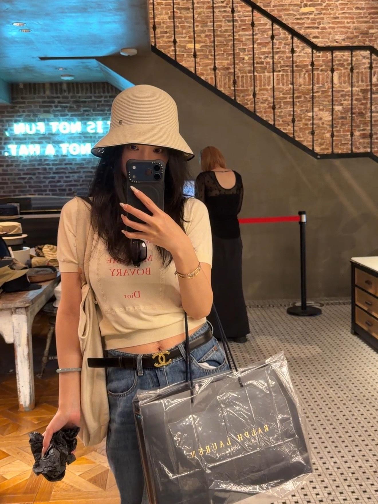 帽子帮我选个颜色 在线等 ​​​