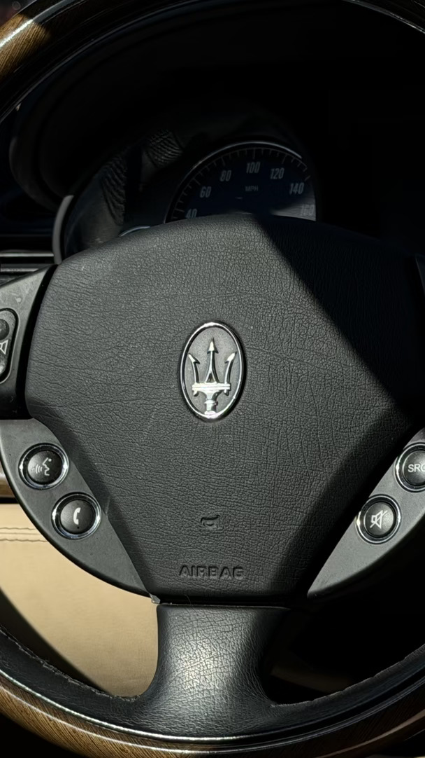 Quattroporte V 4.2 万花丛中过 片叶不沾身