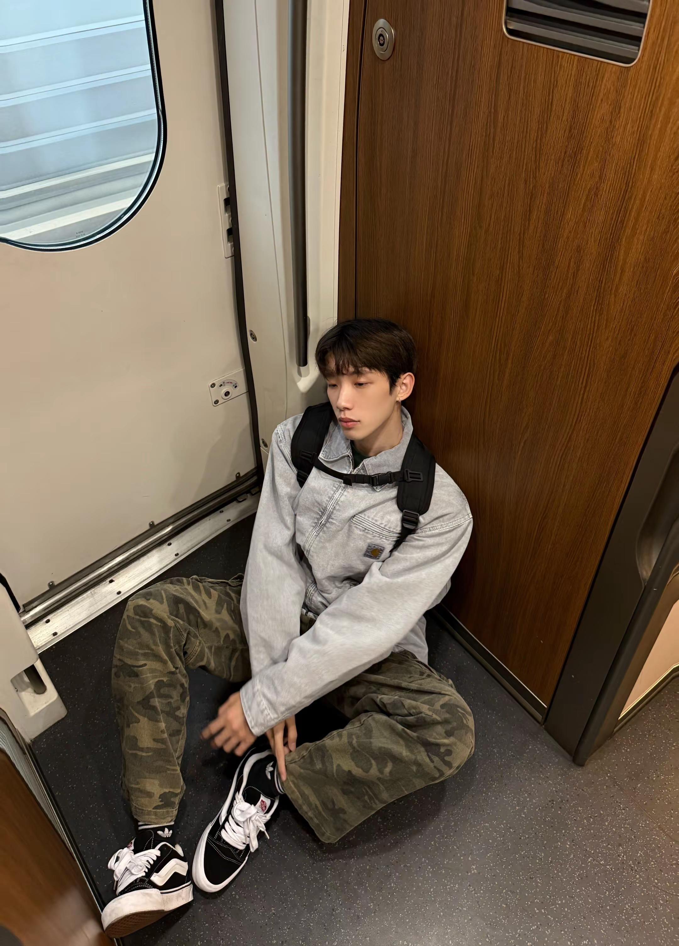 <p>crush 190 男友 <!--{img:0}--><!--{...