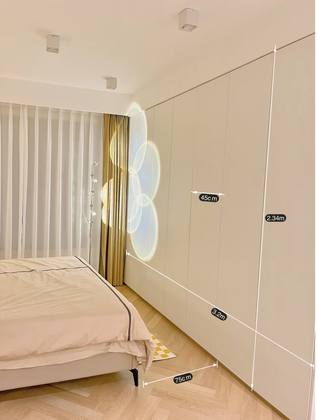 没有衣帽间？做一排床尾大衣柜吧！内附图纸