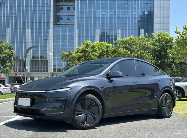 25年特斯拉Model Y 一手车 价格便宜！