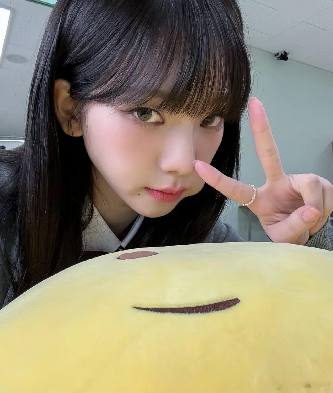 #柳智敏[超话]#  你们都是因为什么粉上karina的呀[爱慕] ​