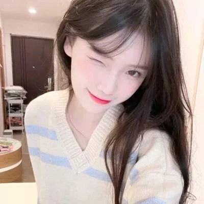 温暖冬日穿搭，甜美微笑😊