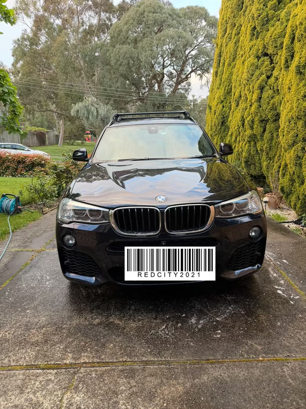 🚙 私人出售｜一手车主
2017 BMW X3 xDrive20i｜M Sport｜仅7.3万公里
📍 墨尔本东南区看车
2.0T汽油四驱版，原厂 Carbon Black（金属碳黑色 阳光下有蓝色金属光）
	
车况总结：
✅ 低公里数：行驶73,200公里，平均每年约8,000公里，每周买菜通勤使用。
✅轮胎和刹车片一万公里之前才换过，都是原厂。
✅ 全程BMW官方Dealer保养：所有保养均在BMW授权经销商完成，保养和车况记录完整。
✅ 剩余一年免费保养：目前还有一年BMW免费保养，明年可以使用。
✅ 零事故记录：车辆从未发生过任何交通事故。
✅ 原厂升级M Sport运动套件，购车时特别选装，外观更运动。
✅ 原厂升级19寸轮毂：相比普通版本更具运动感。
✅ Carbon Black金属碳黑色车漆：经典耐看，在不同光线下呈现深黑与深蓝色调。
✅ 车况极佳：内饰、外观及机械状态均保持良好，女士用车，一直非常爱惜。
车辆信息：
* 年份：2017年
* 车型：BMW X3 ...