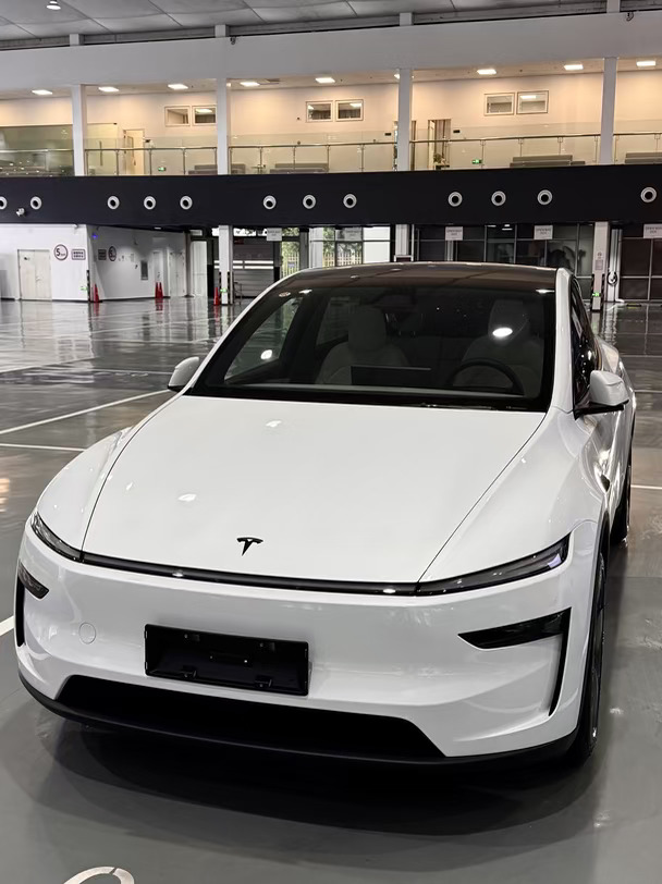 8月Model Y黑标：23.57w拿下！！！