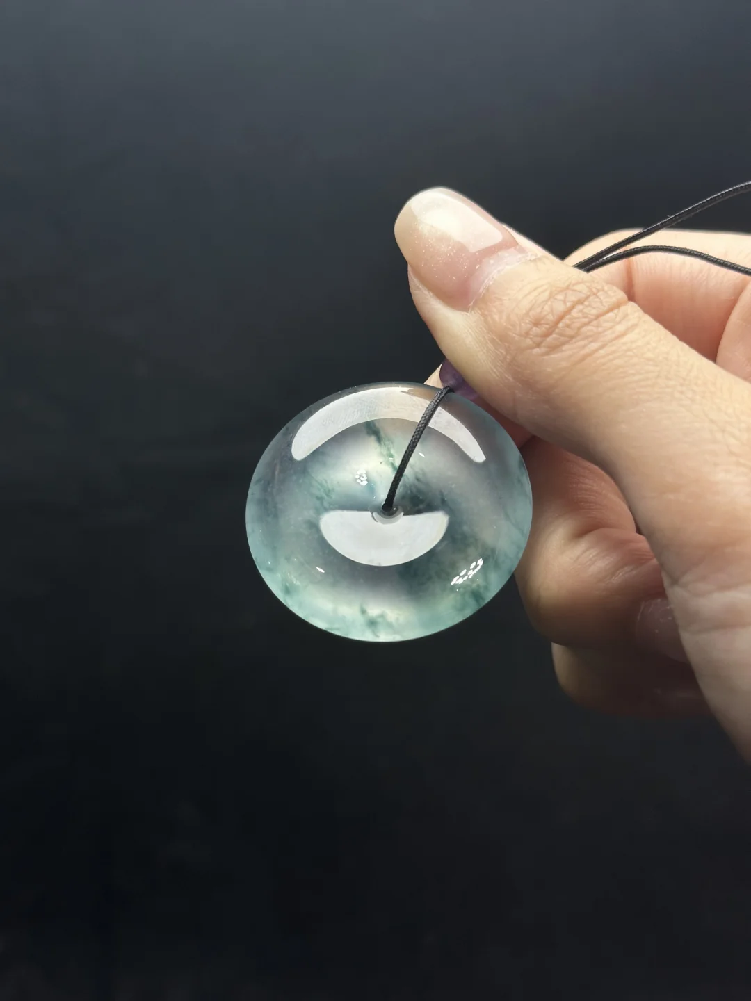 起钢光的扣子