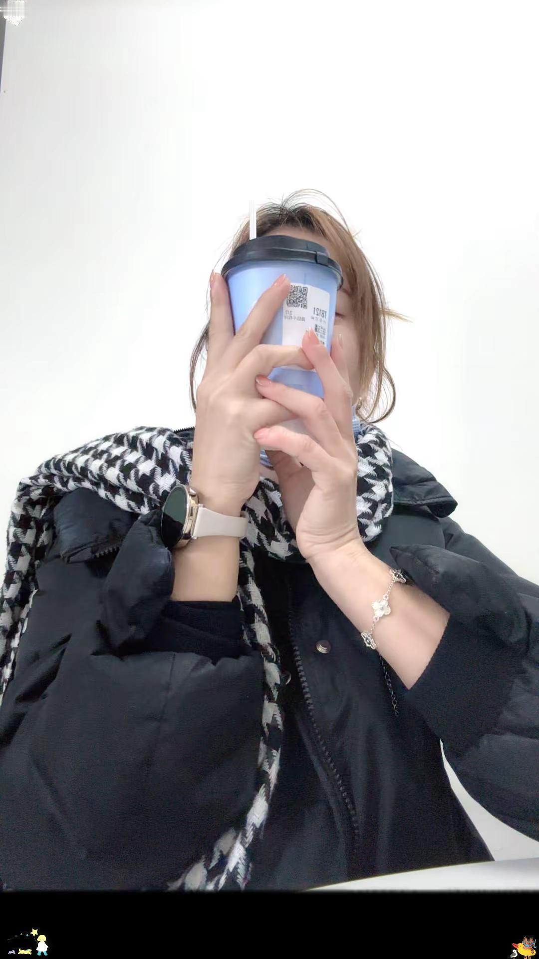 上班和上进之间我选择了上街