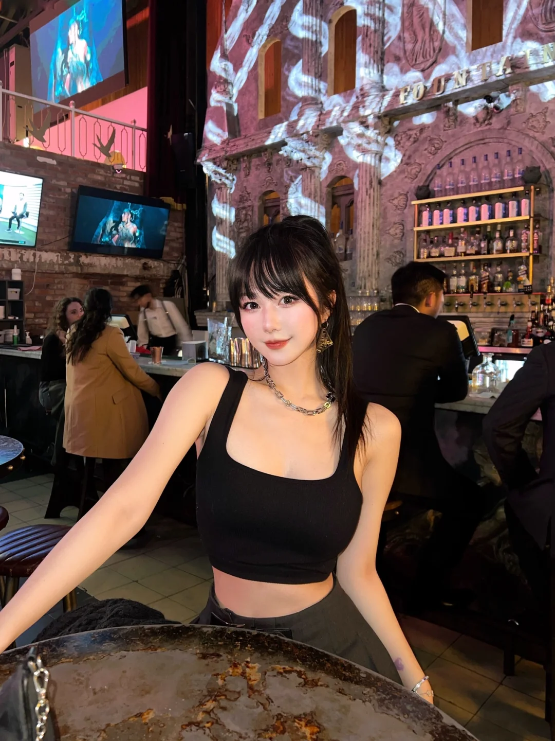 首尔｜梨泰院喝酒打机古堡风酒吧—Fountain