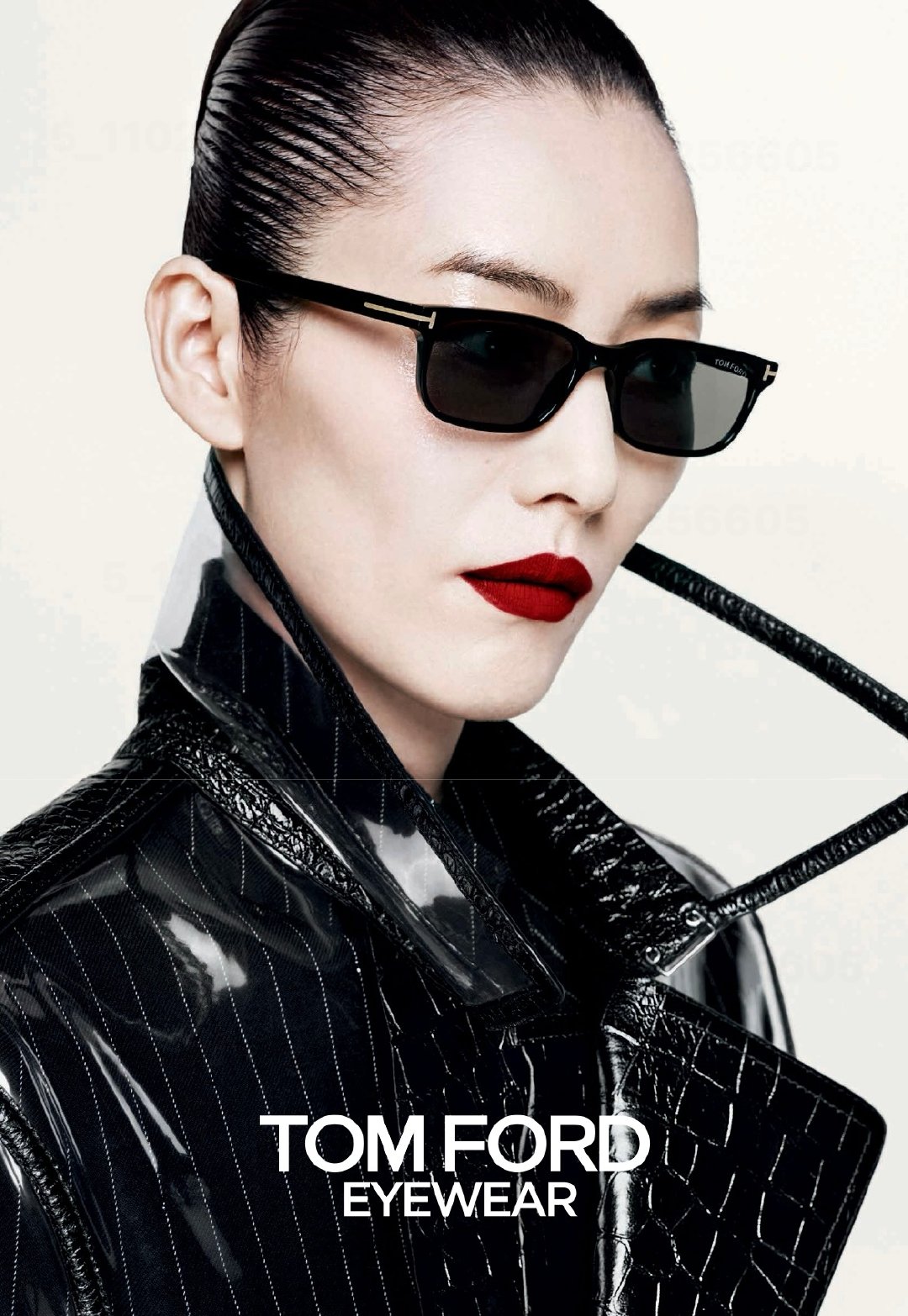 #刘雯[超话]# for TOM FORD Eyewear新图，请连庄10086季好吗？好的！[跪了] ​