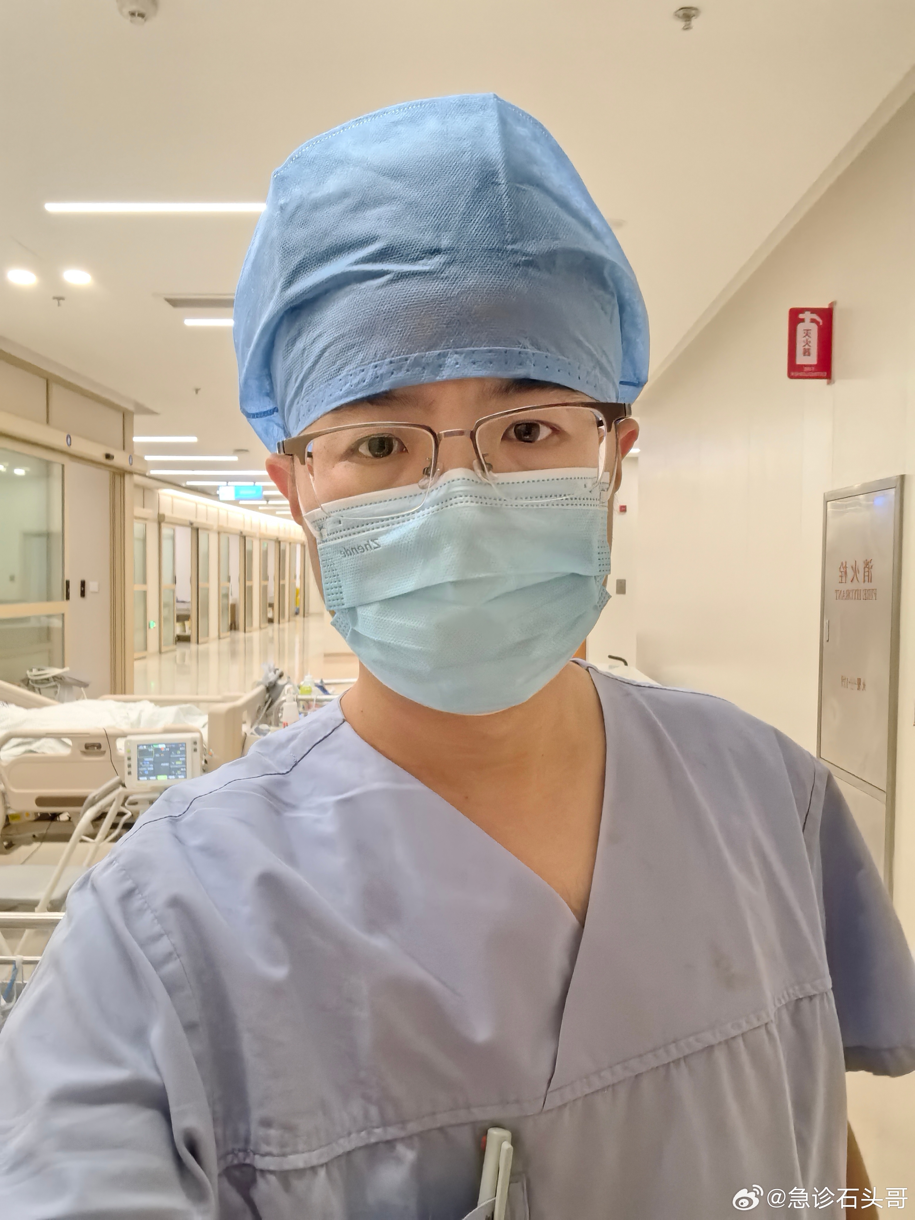 今天父亲节，不知不觉的我也是2个孩子的爸爸了，从小登变成了青登，在变成...