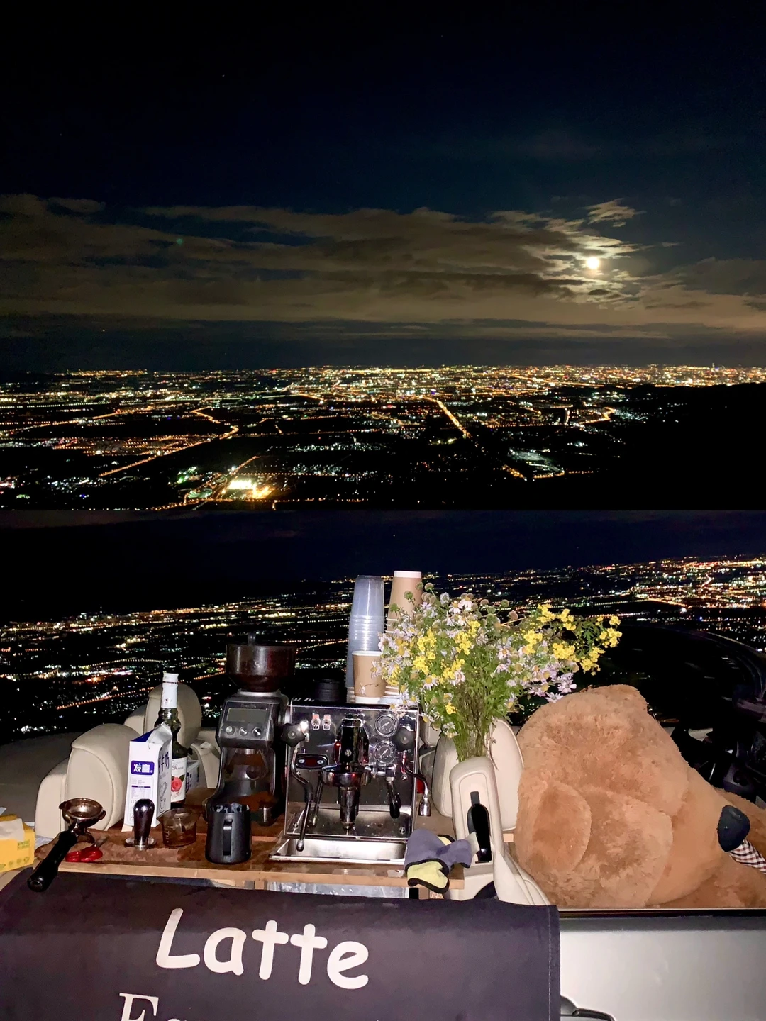 不用爬山｜俯瞰整个大北京的浪漫夜景🌃