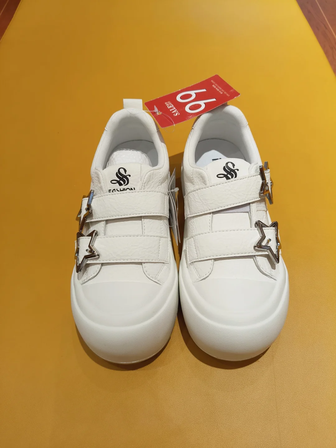 #活动款 #实体店购买 #舒适有好看的鞋