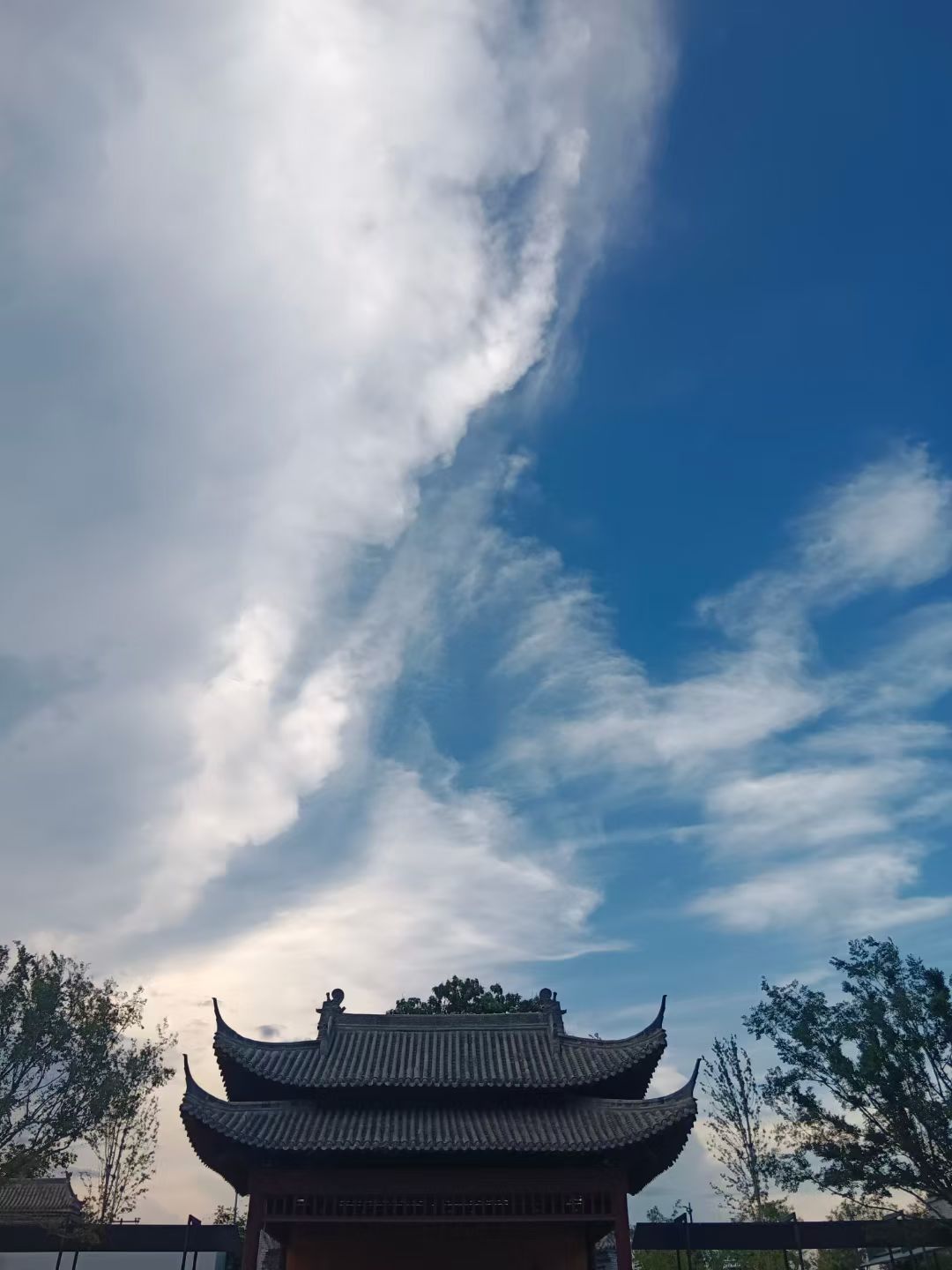 简化版的命理十神口诀：
没有正官，掌不了权柄。
没有七杀，成不了大事。
没有正财