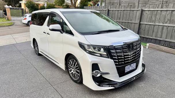 2016年丰田埃尔法  3.5L V6 大满配 小航空