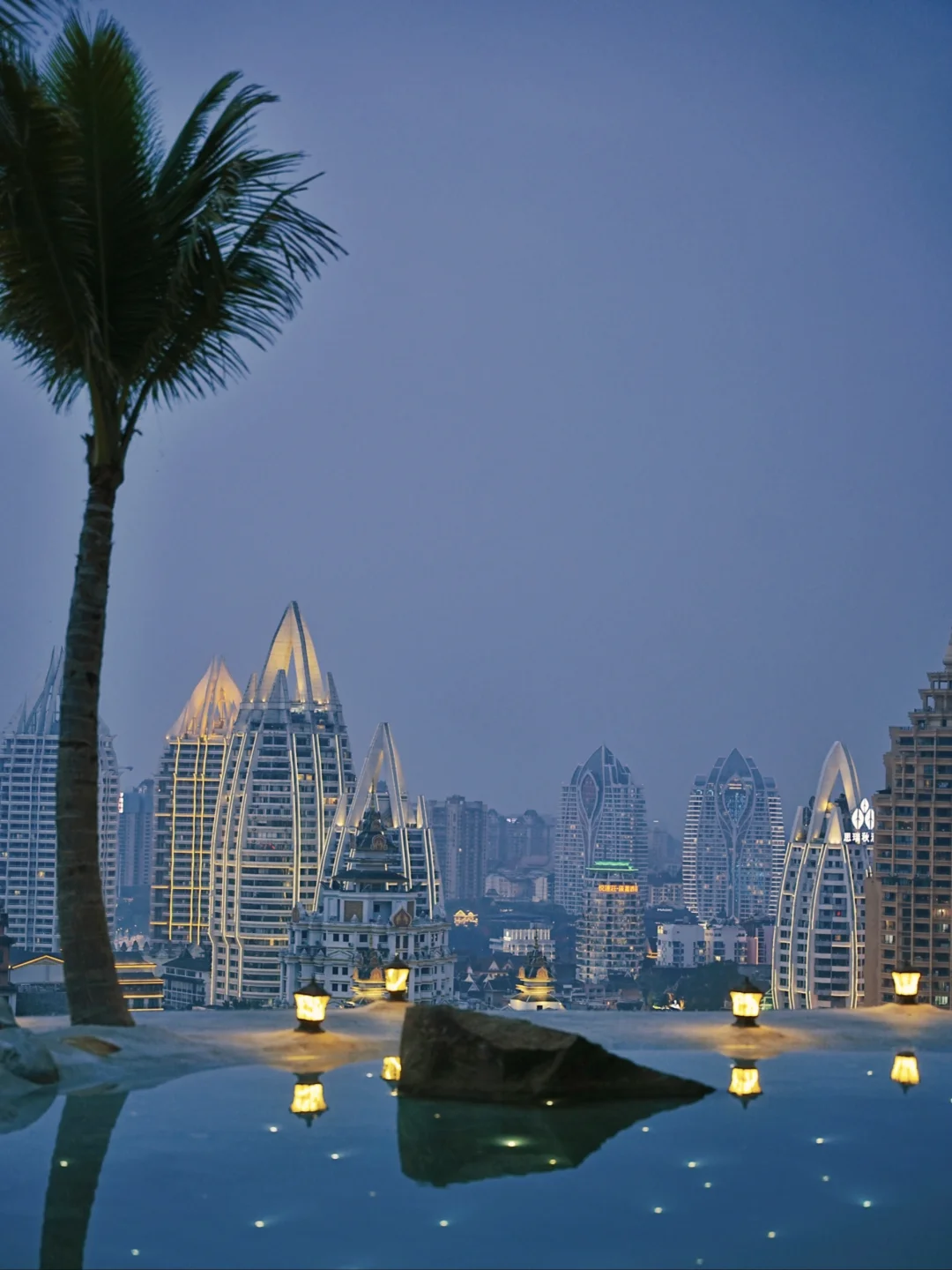 🏝️ 版纳巴厘岛分岛！悬崖泳池美到失语