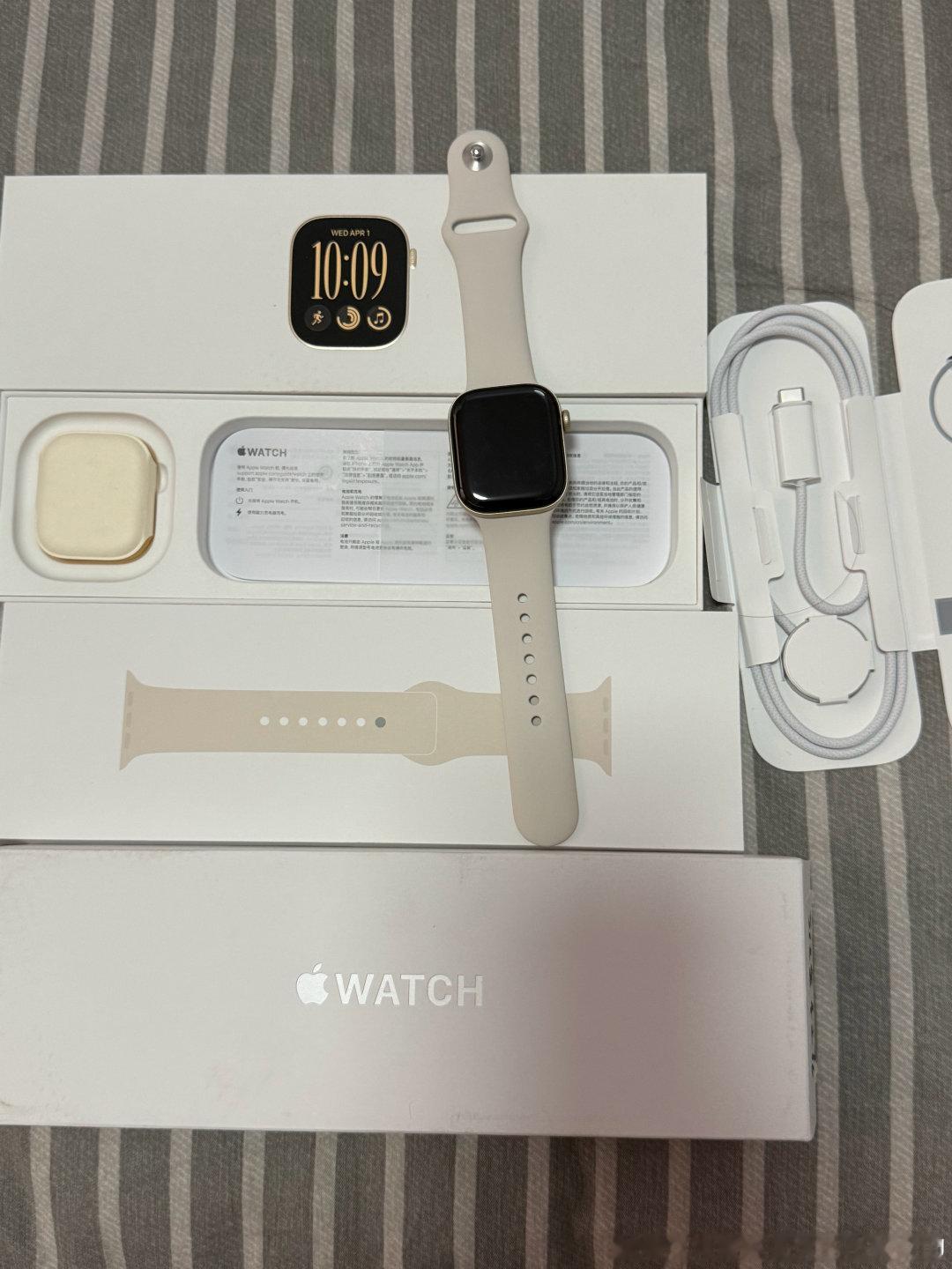 如果爱太迟 我希望是Apple watch S12浅金色[比耶][比耶][比耶] ​