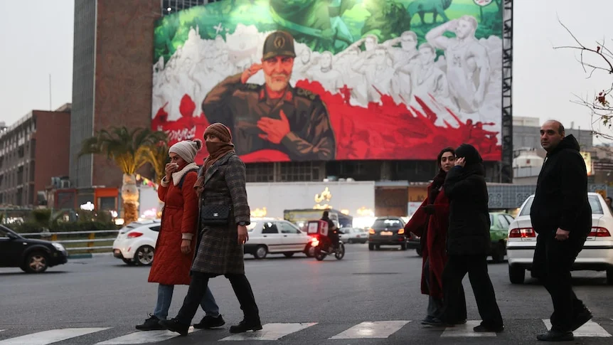 伊朗反政府抗议活动蔓延，至少16人死亡