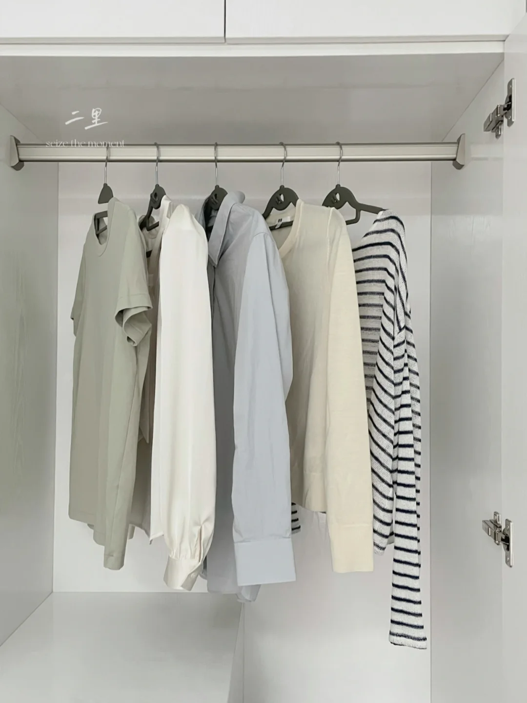 精简衣橱 ｜10件衣服的5月初夏