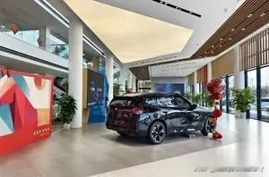 豪车降价潮落空？成都宝马奔驰价格惊人内幕 &;年后买车最划算&;的传言...