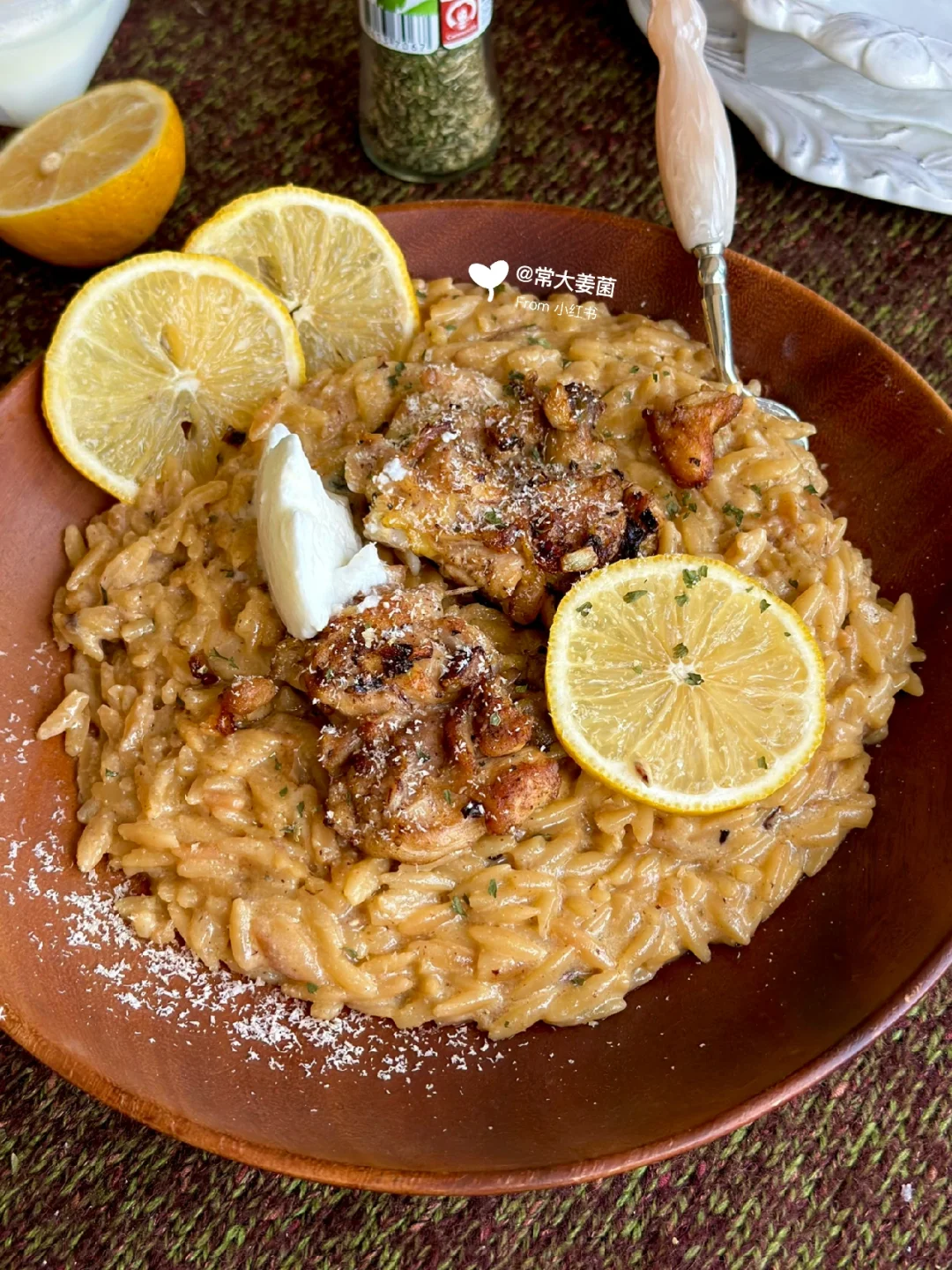 听我说，绝了！！🍋🍗柠檬蒜香鸡腿🍚奶油烩饭