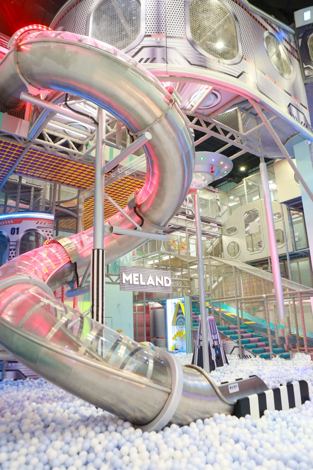 不是吧‼️武汉这家游乐场娃玩了8h还不肯走🐄