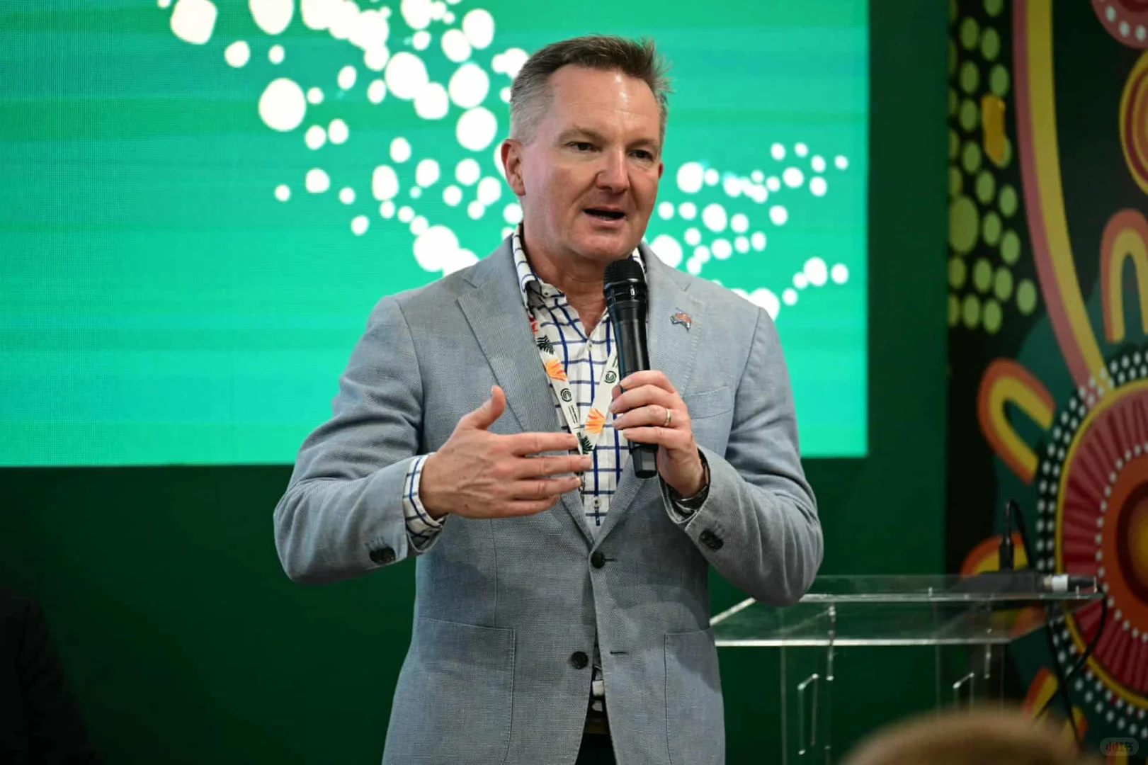 澳大利亚弃权，土耳其获得举办权