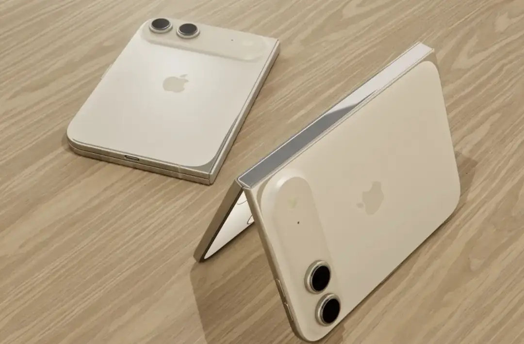 #折叠iPhone细节曝光#8月，苹果首款折叠iPhone细节曝光，预计9月秋季发布会发布，采用书本式折叠结构，外屏5.5英寸，内屏7.8英寸，海外售价超2000美元，国内起价约14999元。 ​