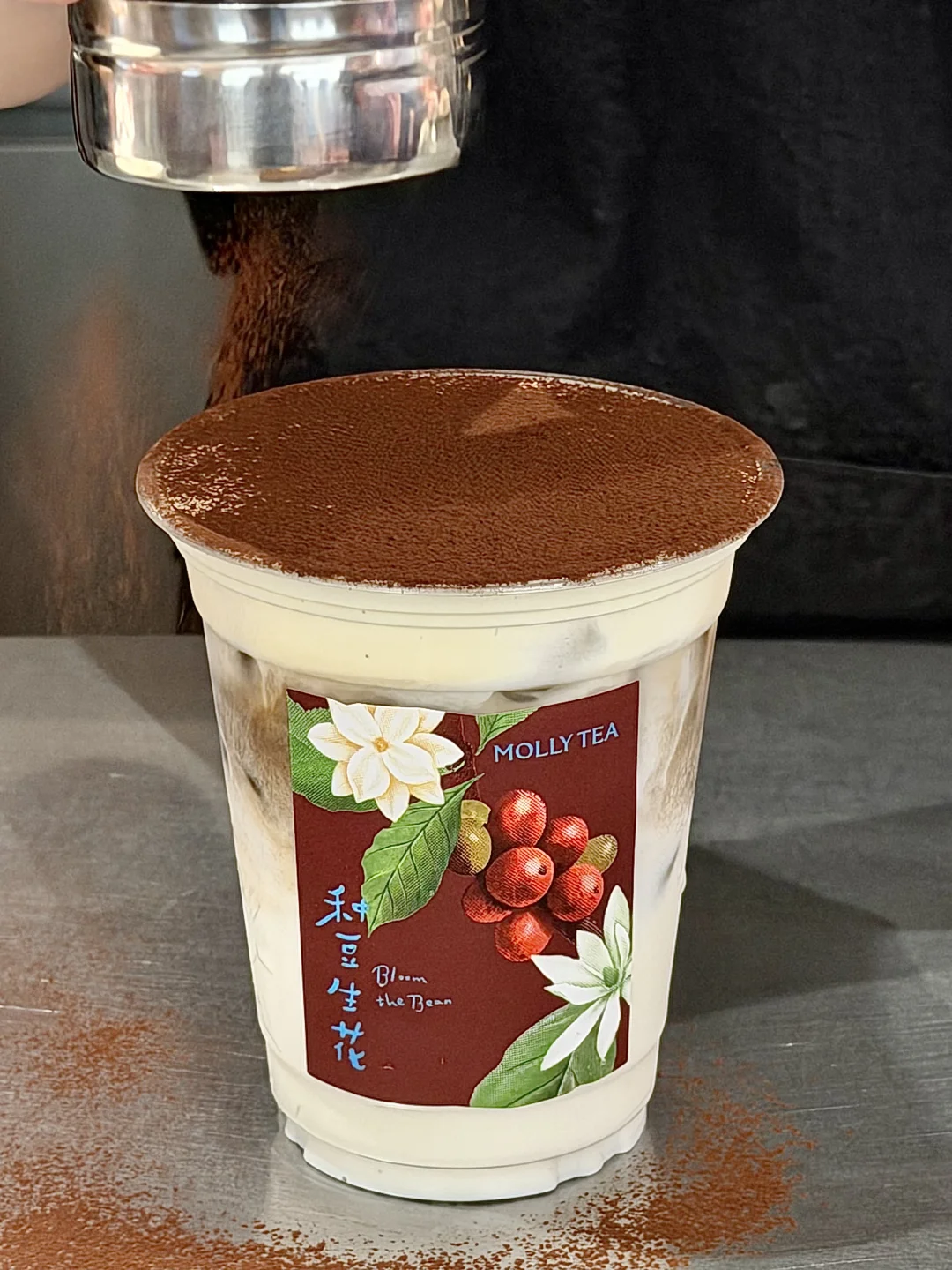 茉莉奶白居然出咖啡特调了?!好喝到睡不著