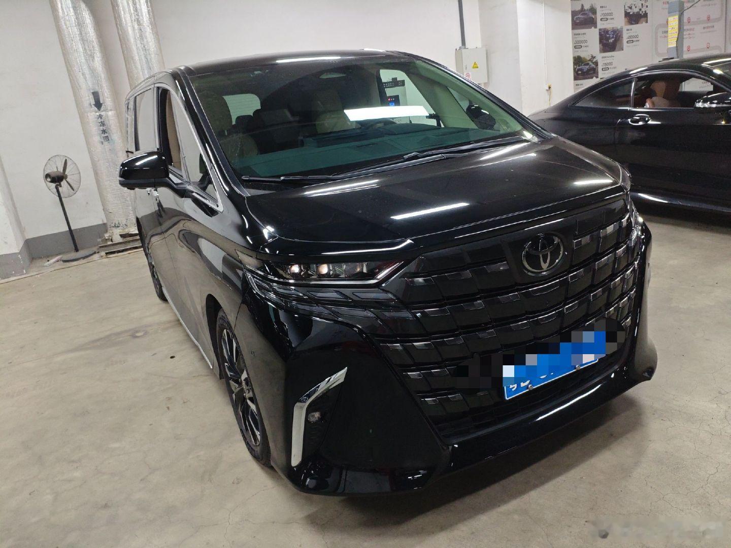 丰田 埃尔法 24款 双擎2.5L 尊贵版 行驶2.5万公里 #丰田[超话]# ​
