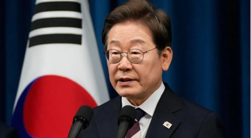 五将领获刑只是开始，尹锡悦的军事班底塌了
据韩媒报道，首尔中央地方法院近日宣判，五名韩国军方将领一审全部获重刑。前防谍司令官吕寅兄被判18年，首都防卫司令官李镇雨领刑15年，情报司令官文相皓领刑12年，陆军参谋总长朴安洙领刑10年，特战司令官郭种根领刑9年。罪名是从事内乱重要任务，加上滥用职权妨碍行