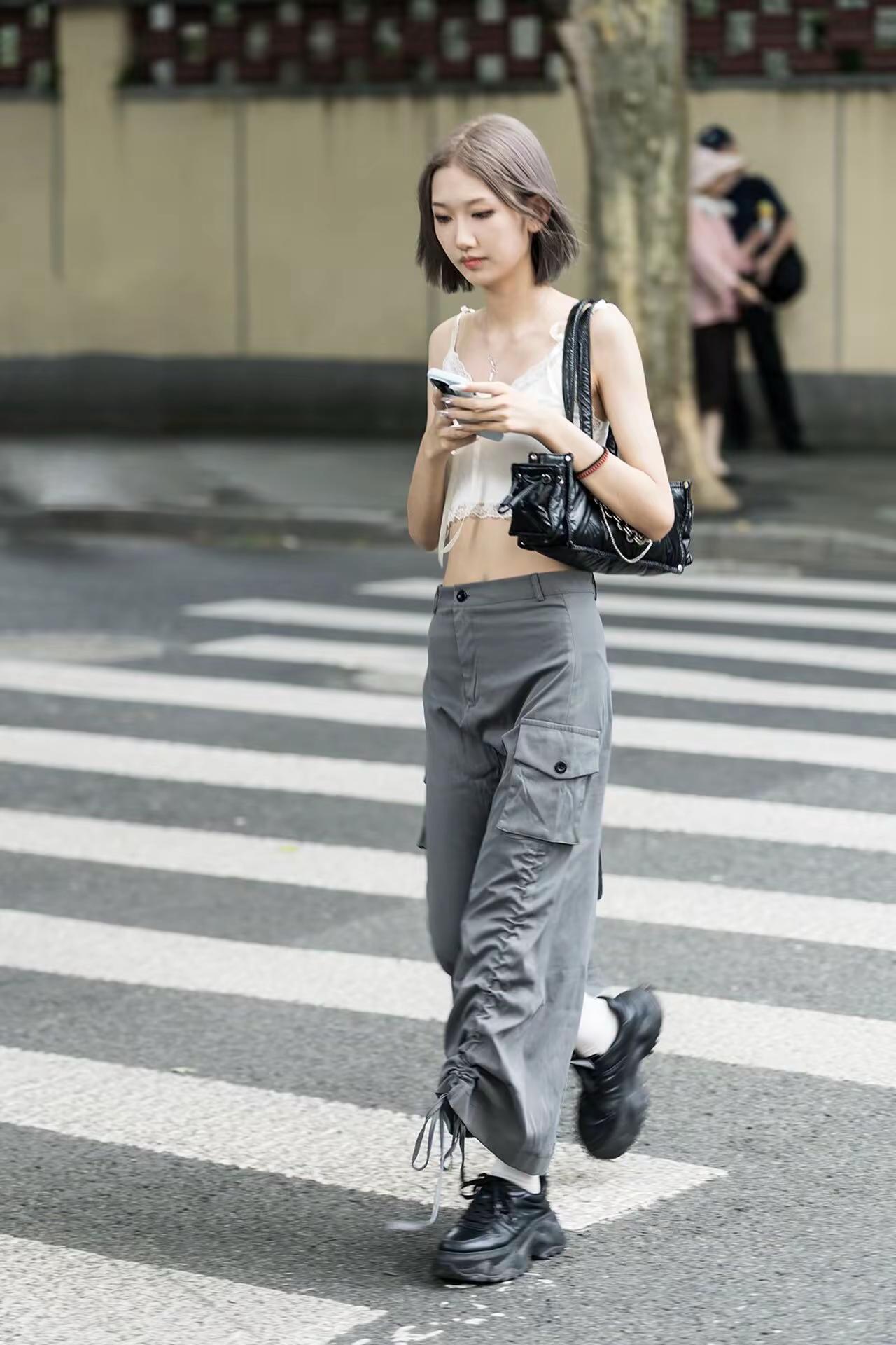 江山如画  美人多娇 · 街拍。