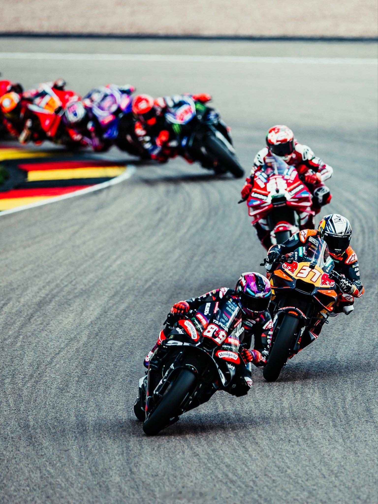 Pedro Acosta 谈离开 KTM 加盟 Ducati：“我已经...