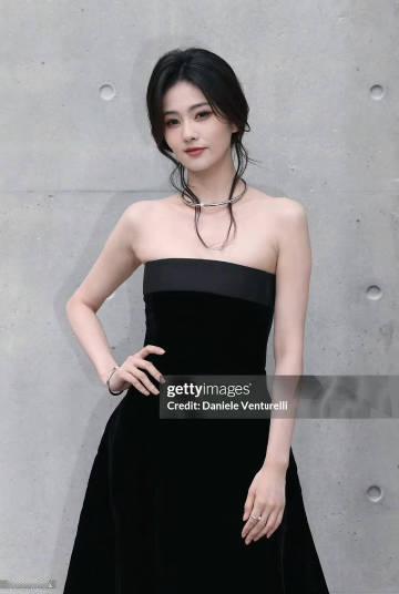 白鹿鞠婧祎g社生图极限反差，谁赢了