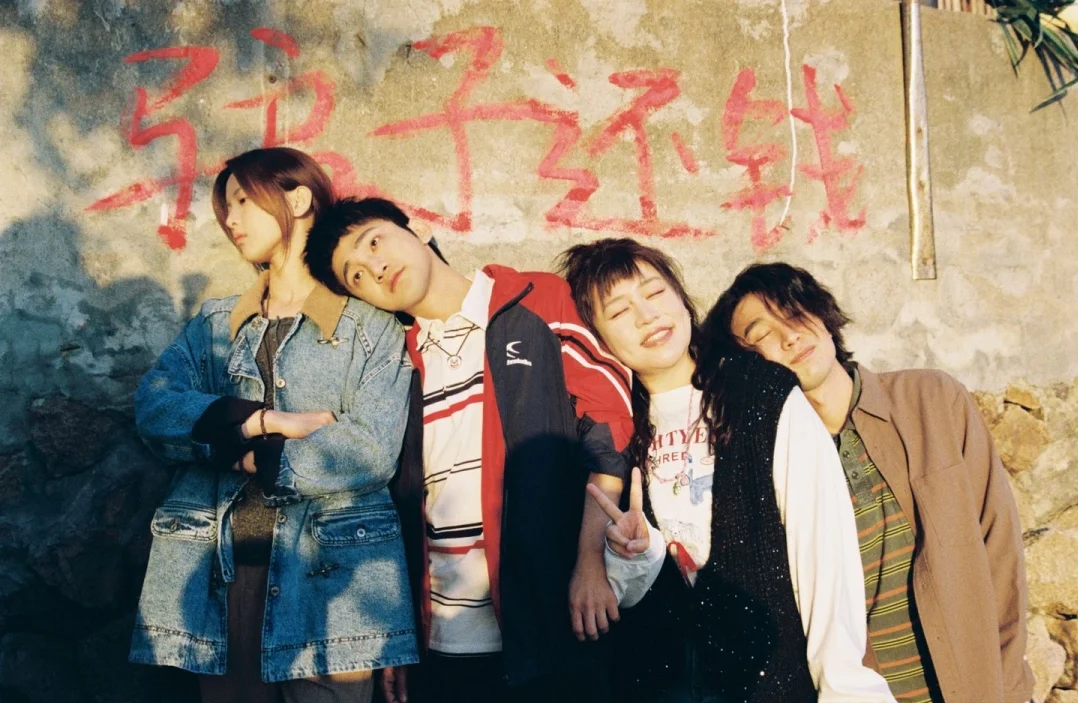 剧版《喜剧之王》炸场开播！周星驰压轴助阵，这才是真正喜剧传承