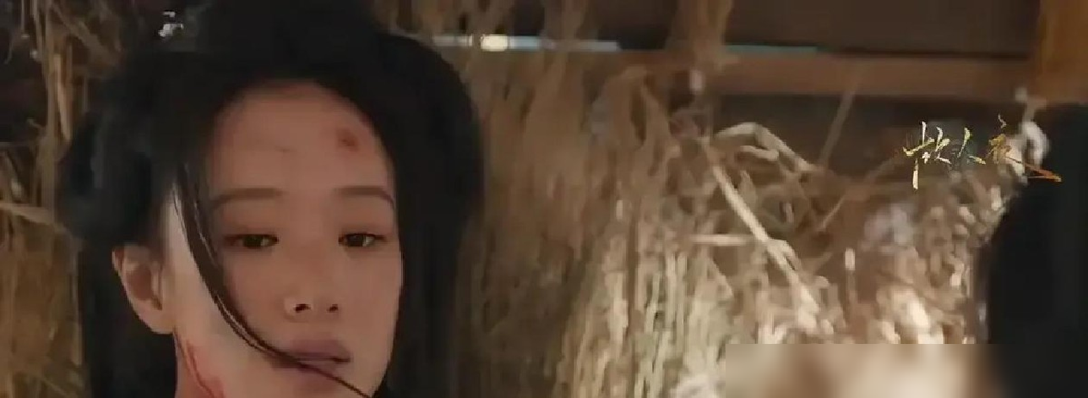 姑娘拿着能要他命的证据，反手扔火盆里了。
赵星棠临死前塞给兰香一份东西，能直接把林锦岐摁死。可兰香看完，烧了。烧完还跟林锦岐回了当年那条扬州江船。
因为那晚船上，拼了命救她的是林锦岐。冒名顶替、装成恩人骗她嫁的，是她差点托付的韩梁。
被蒙了这么多年，一朝看透。
谭松韵在剧里嘴抿得紧，刘学义整