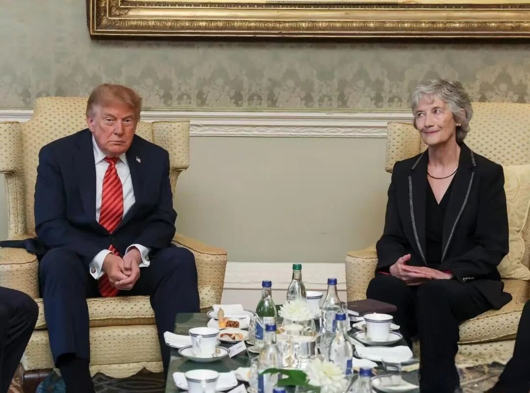 在恶心英国方面，不得不说，特朗普确实有一套。英国人鼻子都要气歪了。 来自浏览器的内容 ​