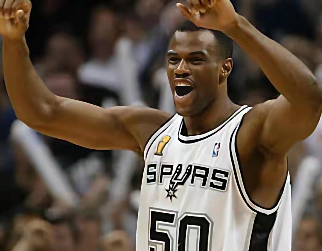 前有石佛邓肯，今有神僧文班！马刺凭借天赋，统治了开拓者！  今日NBA...