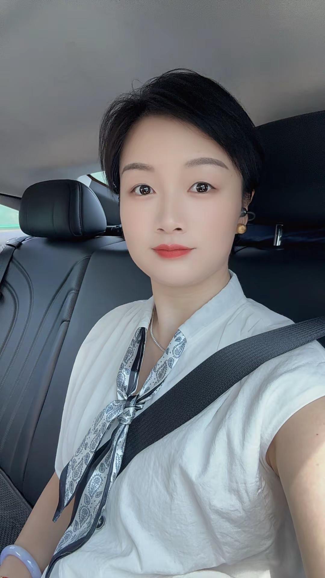 惠州去深圳就是50分钟而已，一步一步的走下去，一步一步稳住。