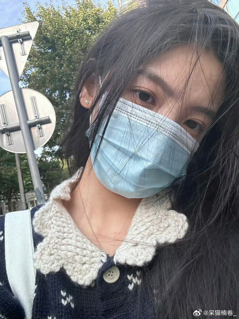 #温暖序章# zrn #章若楠百丽品牌代言人#

你所承受的痛苦就像无边的潮水一样 那我用我的爱来阻挡.

​