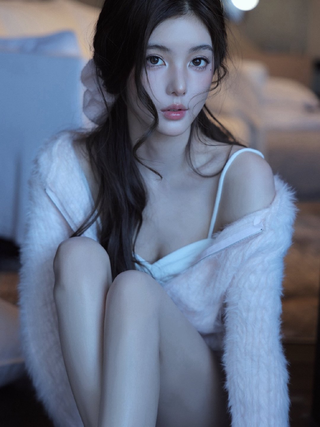 小怡同学确实美 顶顶美
高颅顶高鼻子 长窄脸 现在最流行的审美
就是眼光不行❌ ​