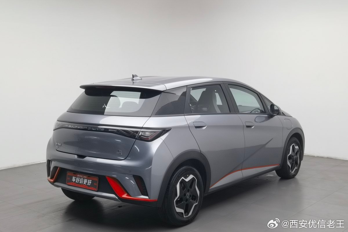 比亚迪 海豚 2021款 405km 自由版 纯电动，2022-08上牌，5.5万公里
​