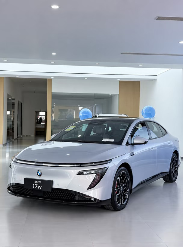 宝马i3 | 17万就能开走的合资纯电豪车