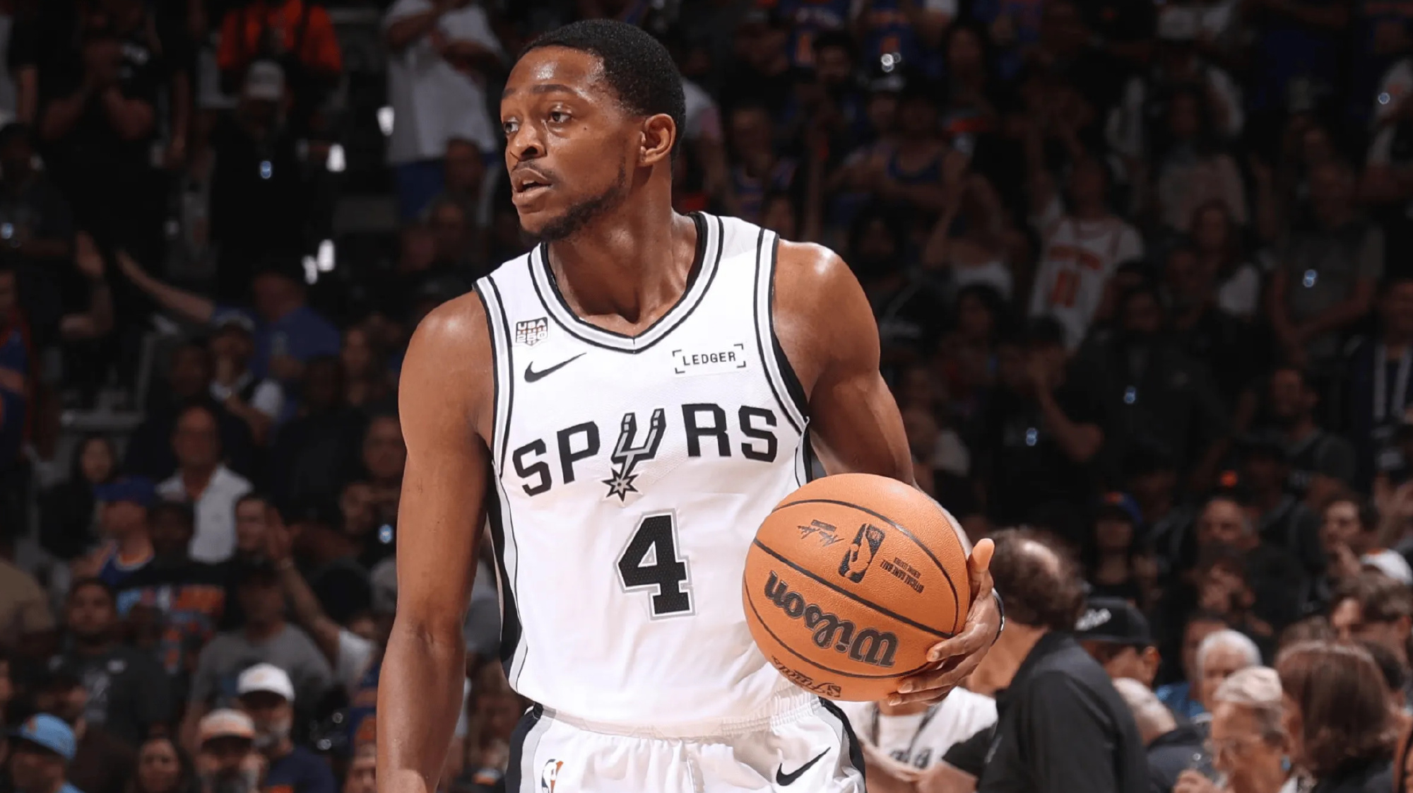美记：马刺交易福克斯的问题在于——谁会想要福克斯呢？  NBA总决赛第...