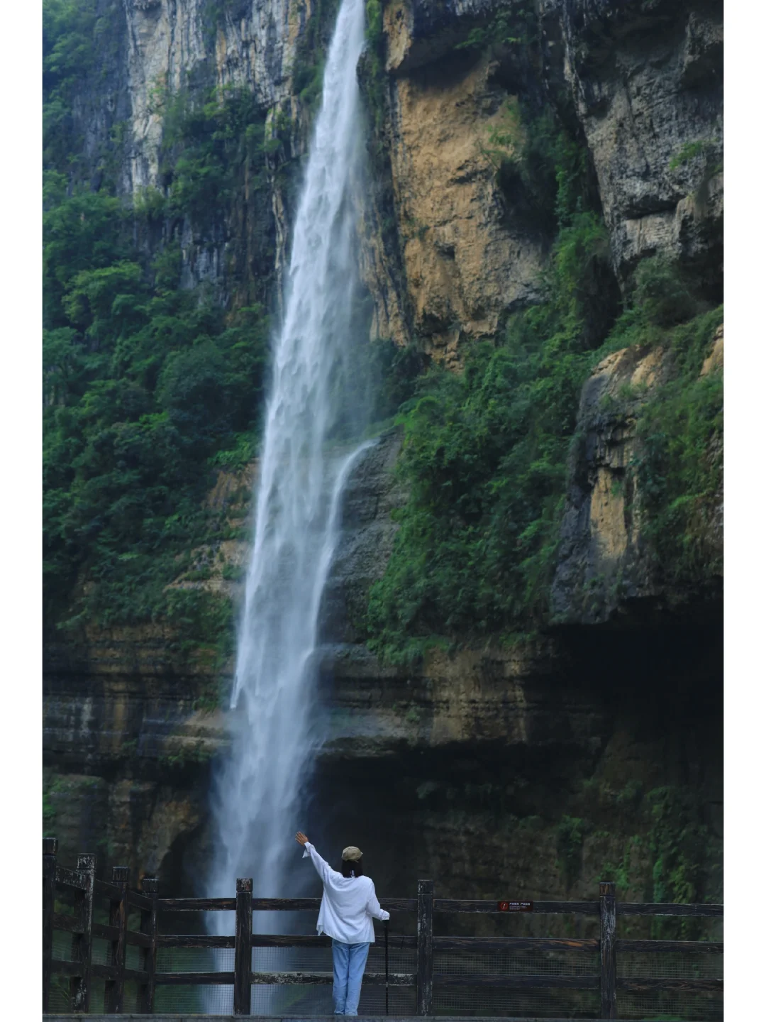 恩施大峡谷后劲太大了❗️峡谷飞瀑美成仙境