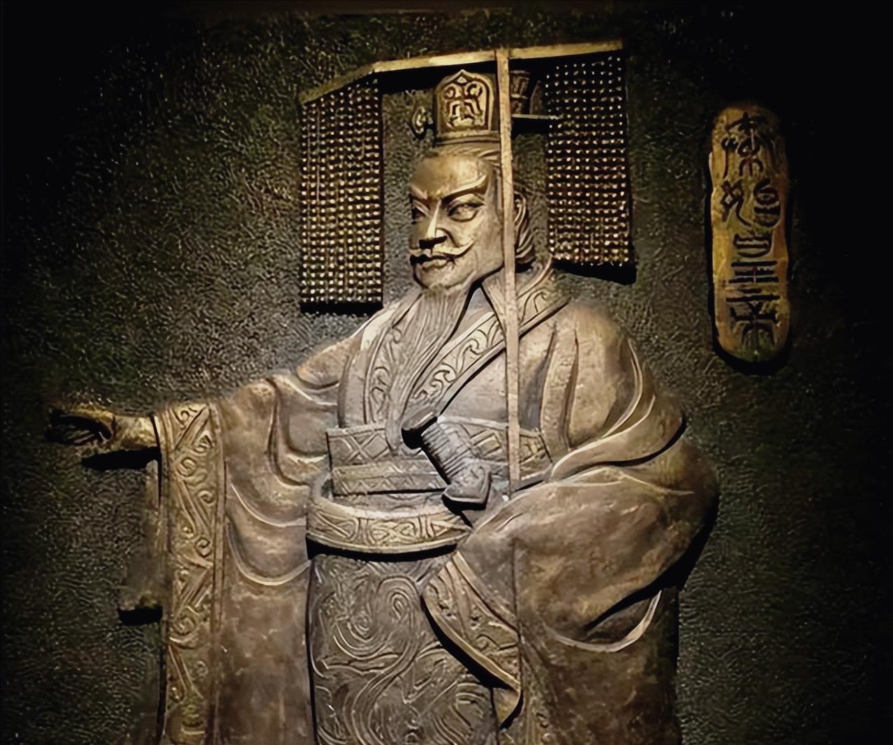 秦始皇统一六国后，终身未立皇后。他少年时亲历母亲私通干政的风波，对后族干政始终心存戒备，宁愿让皇后之位空缺，也不愿权力旁落。秦始皇统一六国后，终身未立皇后。他少年时亲历母亲私通干政的风波，对后族干政始终心存戒备，宁愿让皇后之位空缺，也不愿权力旁落。