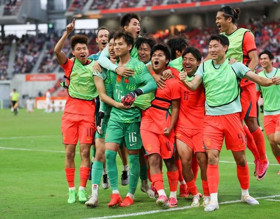 U23亚运男足夺铜仅一天，国足换班呼声炸锅