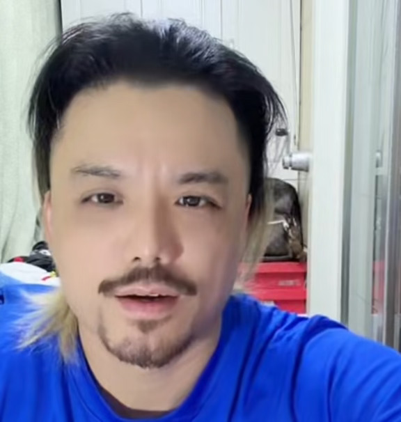 上海申花球迷619爆了一个料。
他表示，本赛季中超联赛，上海申花主帅斯卢茨基在球队五一迎战成都蓉城前，他甚至离队回去了俄罗斯三天，而这三天时间其实都用于个人娱乐方面，并不是处理什么急事。
也就是说，其实上海申花在本赛季扣分之后，斯卢茨基并没有想着带领申花冲击难度很大的冠军，连对阵成都蓉城这个最大的争冠对手也没有在备战上付出全力，当然最终在主场输给了对手，这场比赛后上海申花就像泄气了一样，成绩一落千丈。