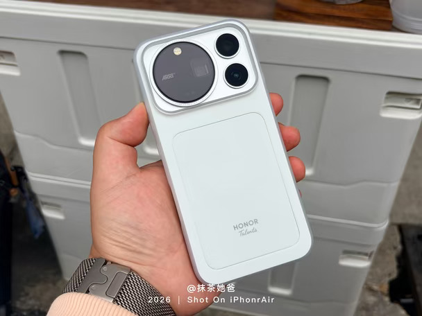 小而精的动态试戴体验