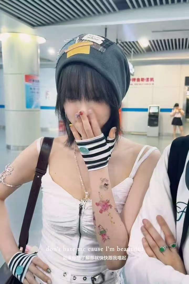 #黄灿灿花臂##黄灿灿牛牛花臂# 灿灿新装修的花臂！ ​
