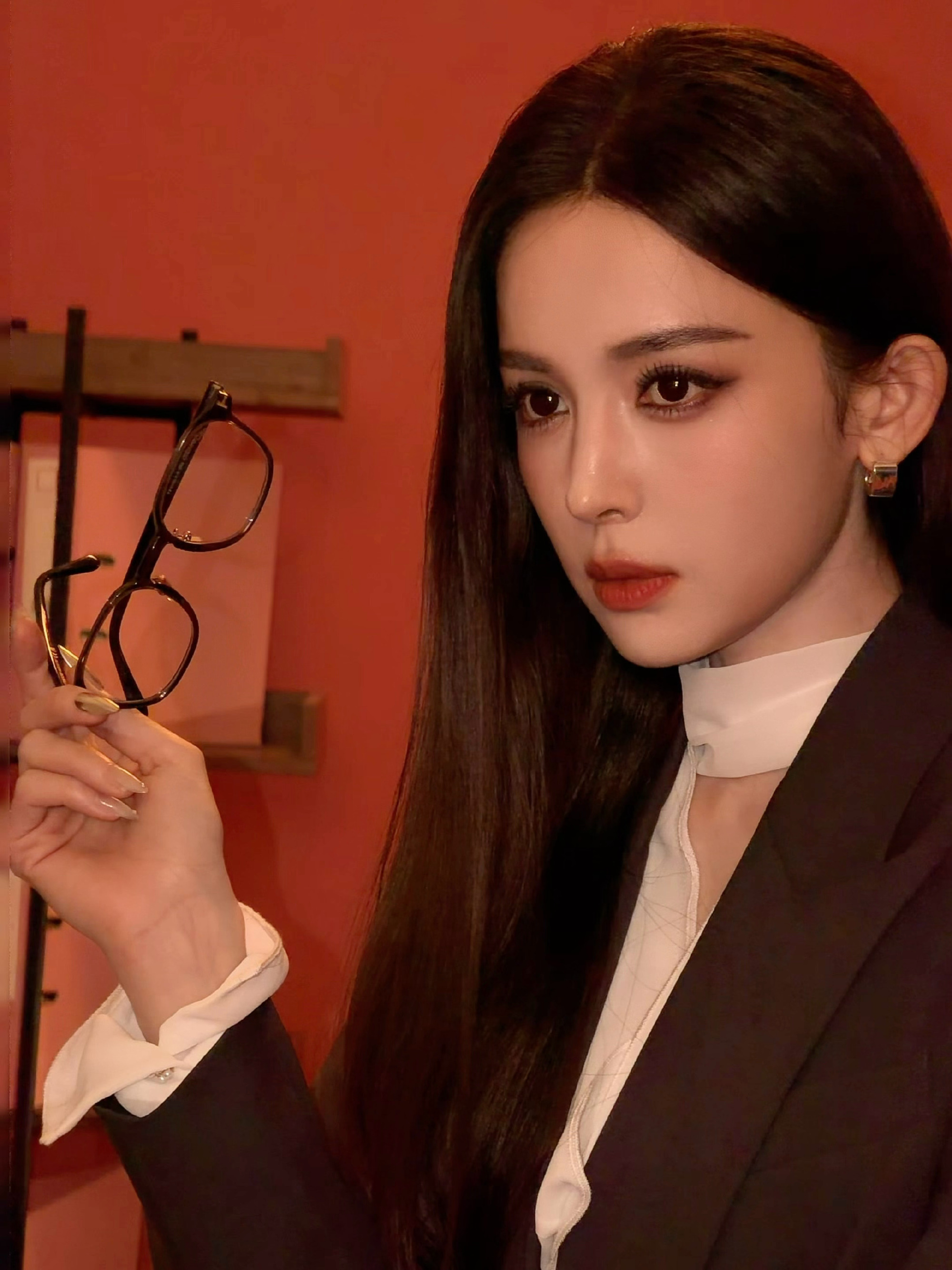 #娜扎[超话]# 在复制粘贴的时代，你是手写的诗[鲜花] ​​​